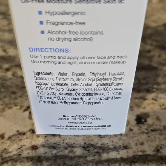 Neutrogena Oil-Free Moisture for Sensitive Skin - Picture 3 of 5